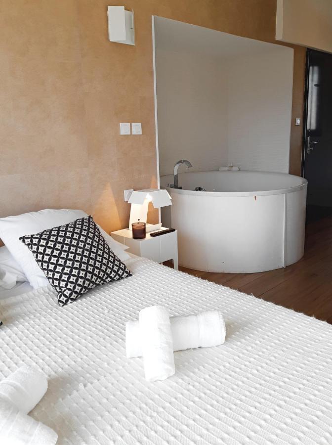 Les Suites Du Saint Nazaire - Les Balcons De La Cite Carcassonne Bagian luar foto